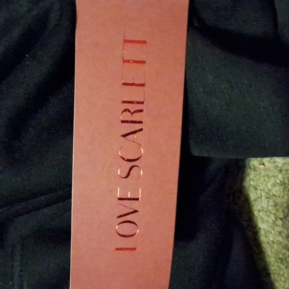 Black Long Sleeve Top with Floral Detail - Picture 5 of 11